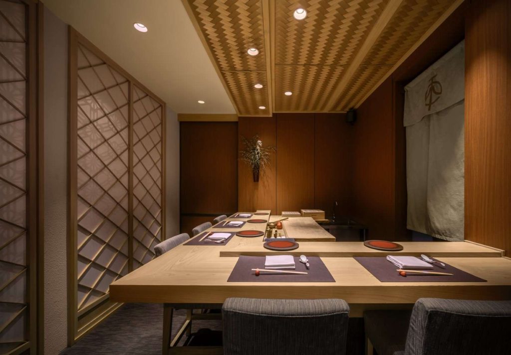 Shoukouwa interior